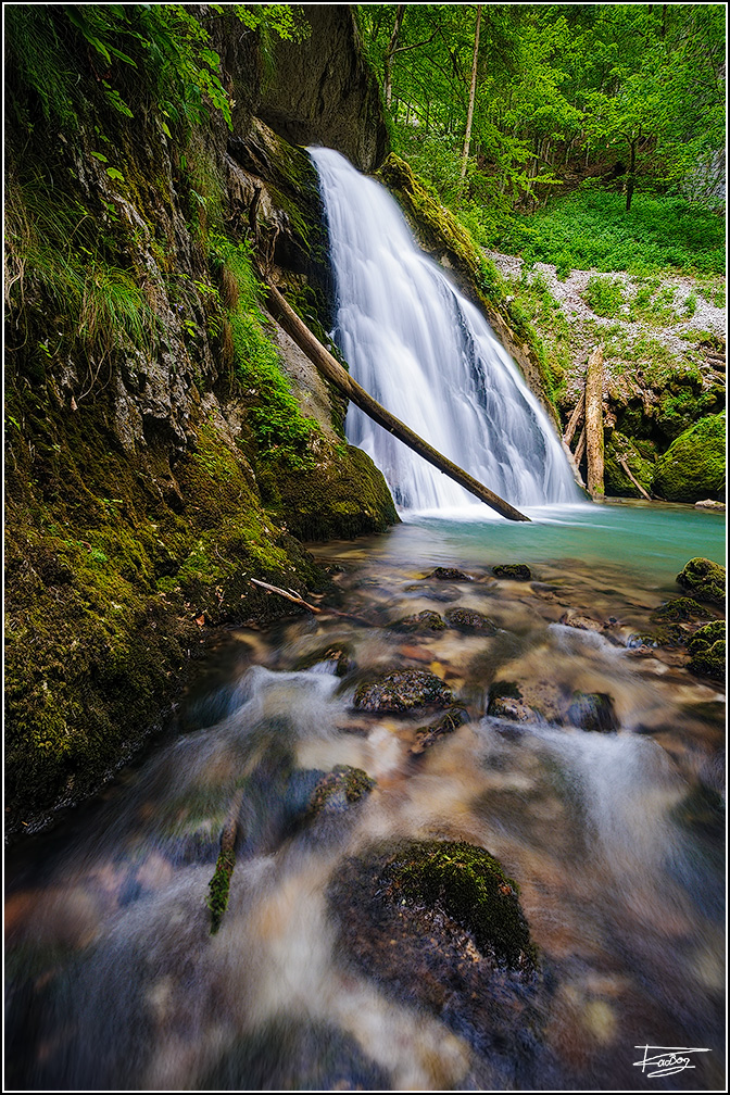 Cascada evantai